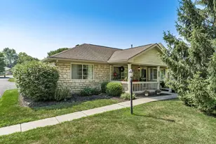 192 Pioneer Cir, Pickerington, OH 43147 - Photo 1