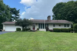 784 Colonial Dr, Heath, OH 43056 - Photo 1