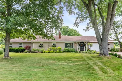 3922 Georgesville Wrightsville Road, Grove City, OH 43123 - Photo 1