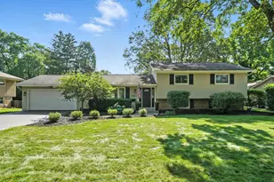 2820 Halstead Rd, Columbus, OH 43221 - Photo 1