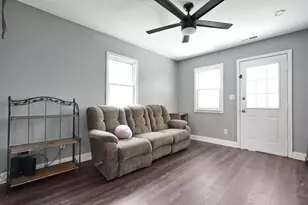 518 Yates St, Williamsport, OH 43164 - Photo 1