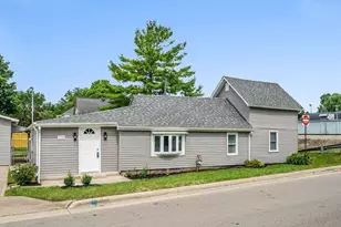 114 N Trine St, Canal Winchester, OH 43110 - Photo 1