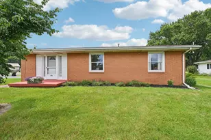 193 New Home Dr NE, Newark, OH 43055 - Photo 1