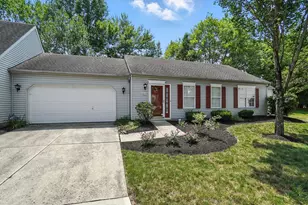6281 McNaughten Pl Ln, Columbus, OH 43213 - Photo 1
