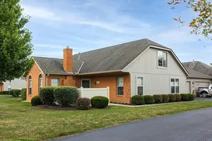 2227 Ravine Woods Dr, Grove City, OH 43123 - Photo 1