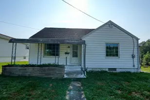 60 S Liberty St, New Concord, OH 43762 - Photo 1