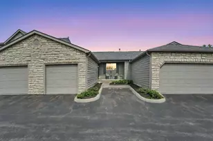 9138 Parkpoint Ln, Lewis Center, OH 43035 - Photo 1