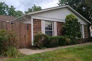 450 Williamsburg Ln, Lancaster, OH 43130 - Photo 1