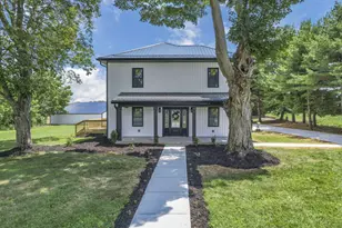 10123 Loop Rd, Etna, OH 43046 - Photo 1