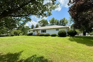 403 N Columbus St, Somerset, OH 43783 - Photo 1