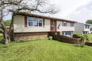 1328 Hilton Dr, Reynoldsburg, OH 43068 - Photo 1