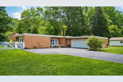 4920 W Shore Drive, Zanesville, OH 43701 - Photo 1