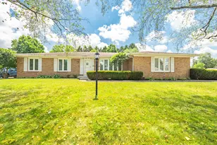 9843 Shalemar Dr, Pickerington, OH 43147 - Photo 1