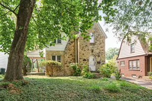 117 Chatham Rd, Columbus, OH 43214 - Photo 1