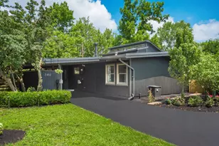 2492 Edgevale Rd, Columbus, OH 43221 - Photo 1