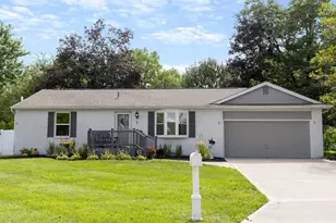 5 Middleview Dr, Sunbury, OH 43074 - Photo 1