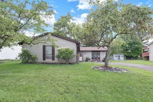 1079 Fairfield Dr, Marysville, OH 43040 - Photo 1