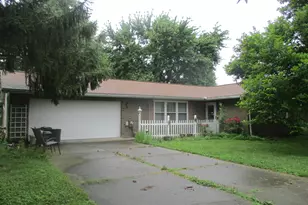 178 Poplar St, Mount Sterling, OH 43143 - Photo 1