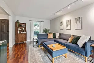 677 Providence Ave, Columbus, OH 43214 - Photo 1