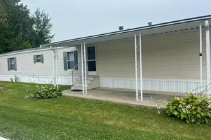 211 Rona Blvd, Pataskala, OH 43062 - Photo 1