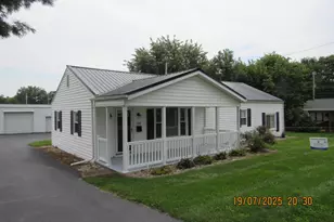 208 Moats Dr, Circleville, OH 43113 - Photo 1