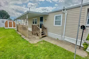 1570 E Main St, Lancaster, OH 43130 - Photo 1