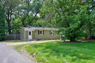 819 South St, Etna, OH 43018 - Photo 1