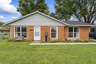 1215 W Lake Ave, New Carlisle, OH 45344 - Photo 1