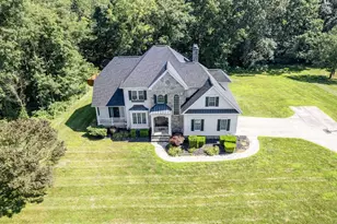 240 Cobble Pond Rd, Zanesville, OH 43701 - Photo 1