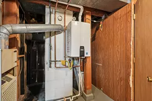 292 Monticello St, Circleville, OH 43113 - Photo 1