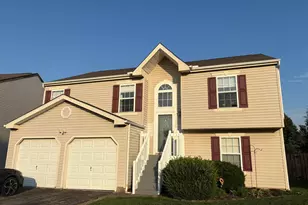 1828 Tobago Dr, Galloway, OH 43119 - Photo 1