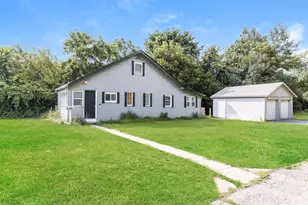 3706 Elm St, Columbus, OH 43213 - Photo 1