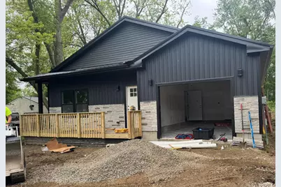 5725 Dahlia Drive NE, Thornville, OH 43076 - Photo 1