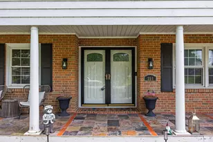 350 Pickering Dr, Pickerington, OH 43147 - Photo 1