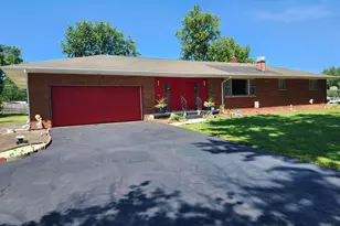 3265 Stelzer Rd, Columbus, OH 43219 - Photo 1