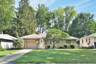 696 E Schreyer Pl, Columbus, OH 43214 - Photo 1