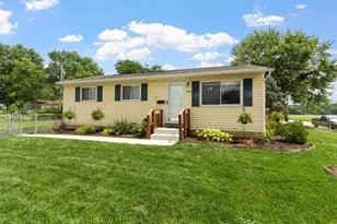 3418 Everson Rd W, Columbus, OH 43232 - Photo 1