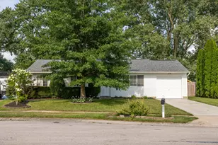 878 Candy Ln, Galloway, OH 43119 - Photo 1