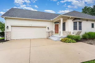 6054 McNaughten Grove Ln, Columbus, OH 43213 - Photo 1