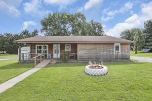 216 1st St, Pleasantville, OH 43148 - Photo 1