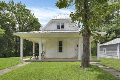 409 N Basil Street, Baltimore, OH 43105 - Photo 1