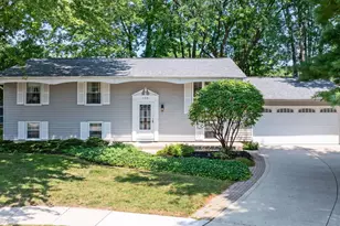 108 Eton Ct, Columbus, OH 43230 - Photo 1