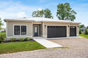 61 Lippert Ln, Buckeye Lake, OH 43008 - Photo 1