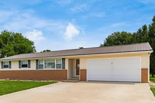 2854 McFarland Dr, Zanesville, OH 43701 - Photo 1