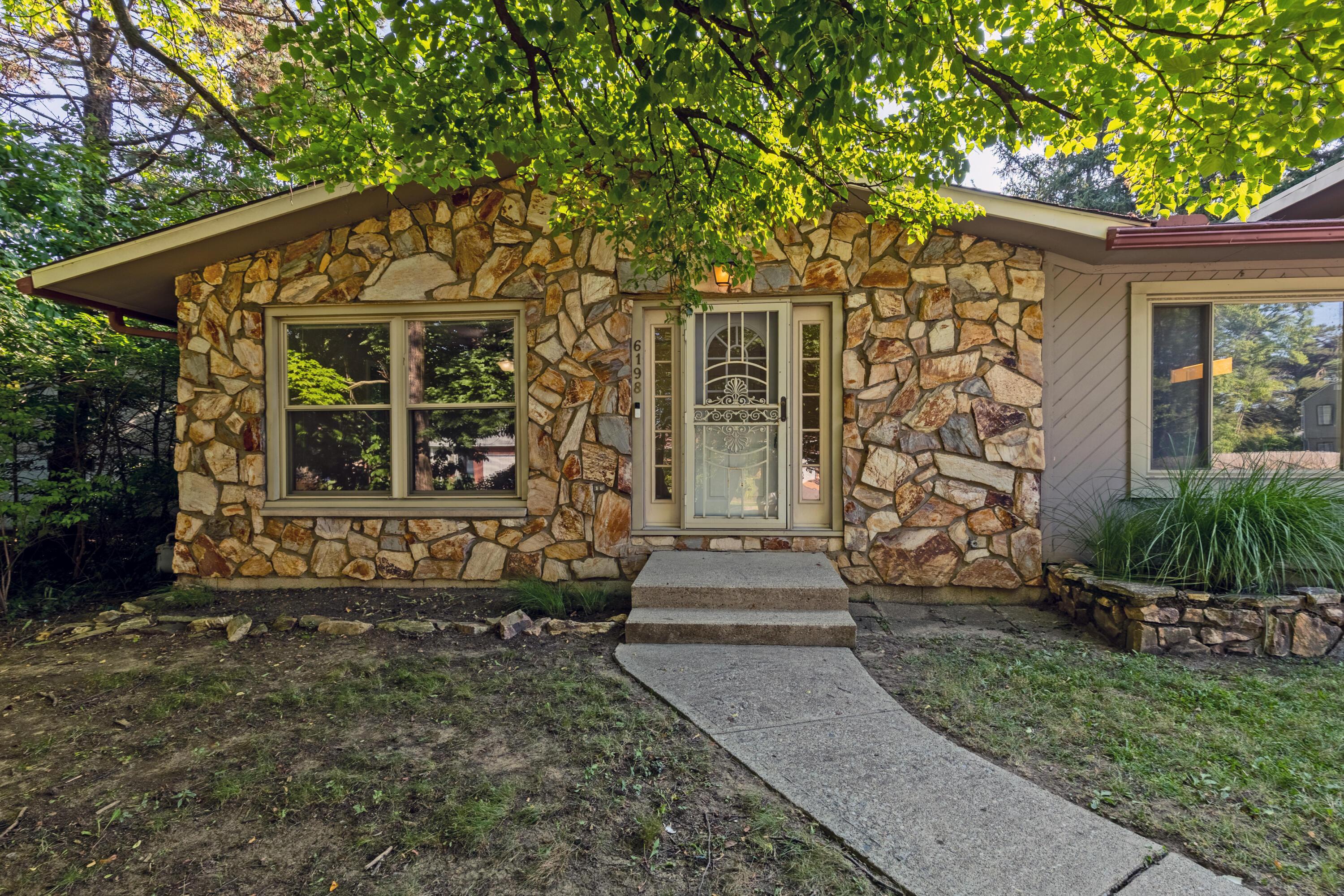 6198 Karl Rd, Columbus, OH 43229 - MLS 225029458 - Coldwell Banker