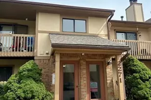 2271 Hedgerow Road, Columbus, OH 43220 - Photo 1