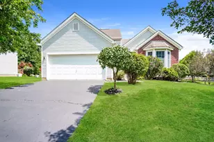 1080 Oxford Dr N, Pataskala, OH 43062 - Photo 1