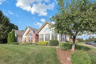 5 Woodberry Dr, Mount Vernon, OH 43050 - Photo 1