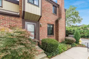 3588 Reed Rd, Columbus, OH 43221 - Photo 1