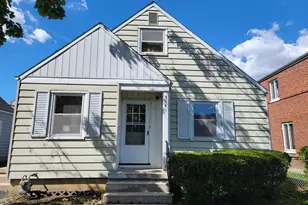 594 Chatham Rd, Columbus, OH 43214 - Photo 1